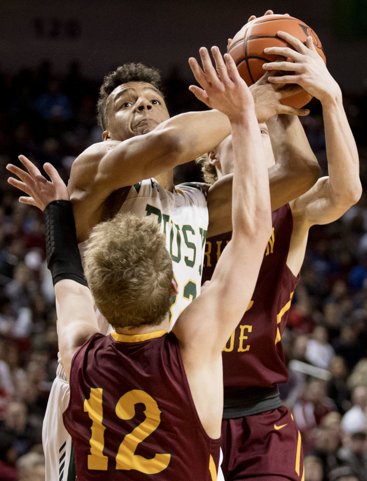 Omaha Roncalli vs. Lincoln Pius X, 3.9